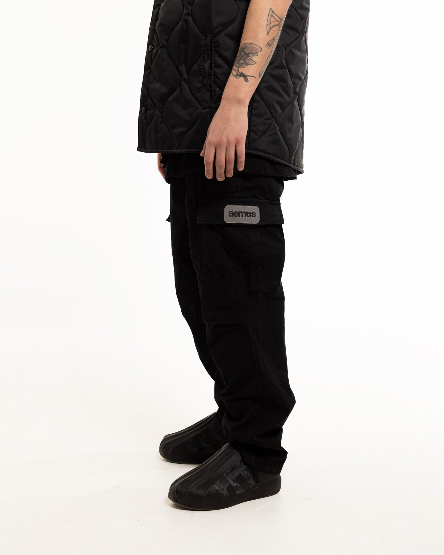 Aemus Black Regular Cargo Pant